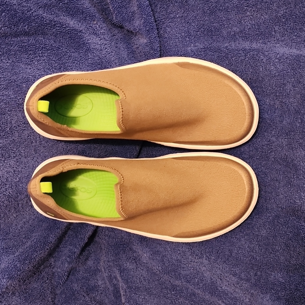 Oofos eeZee Low Recovery Shoes